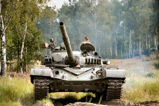 MODFORGE & TAMIYA | T72 M1 RUSSIAN TANK - 1:35 SCALE MODEL TANK KIT